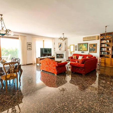 Bougainvillea Vakantiehuis *