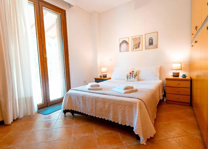 Bougainvillea Vakantiehuis Epanomí